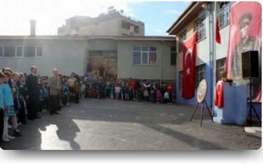 İzmir-Konak-Turgut Reis İlkokulu fotoğrafı
