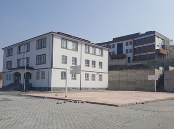 Kahramanmaraş-Onikişubat-Kale Şehit Abdullah Tayyip Olçok Kız Anadolu İmam Hatip Lisesi fotoğrafı