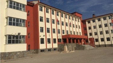 Ağrı-Merkez-Selahaddin Eyyubi Ortaokulu fotoğrafı