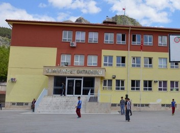 Amasya-Merkez-Cumhuriyet Ortaokulu fotoğrafı