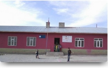 Van-Özalp-Y.Balçıklı İlkokulu fotoğrafı