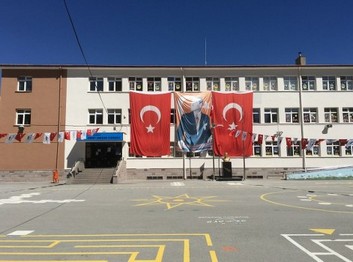 Ankara-Çankaya-Ahmet Andiçen İlkokulu fotoğrafı