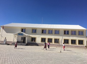 Ağrı-Merkez-Tezeren 4. Boğaziçi Ortaokulu fotoğrafı