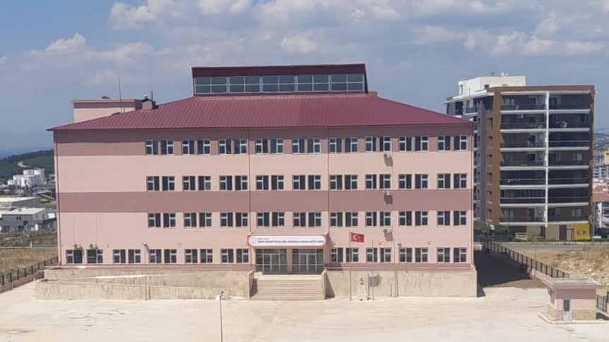 İzmir-Aliağa-Şehit Bahattin Elden Anadolu İmam Hatip Lisesi fotoğrafı