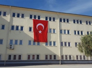 Manisa-Akhisar-Ayvaz Dede İmam Hatip Ortaokulu fotoğrafı
