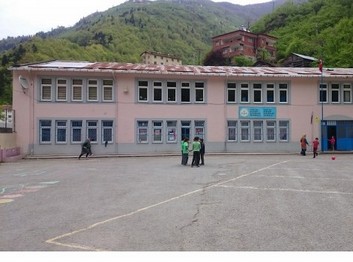 Trabzon-Arsin-Atayurt İmam Hatip Ortaokulu fotoğrafı