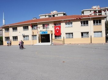 İzmir-Narlıdere-Kılıçaslan Ortaokulu fotoğrafı