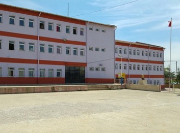 Uşak-Banaz-Şehit Sadık Kozak Anadolu Lisesi fotoğrafı