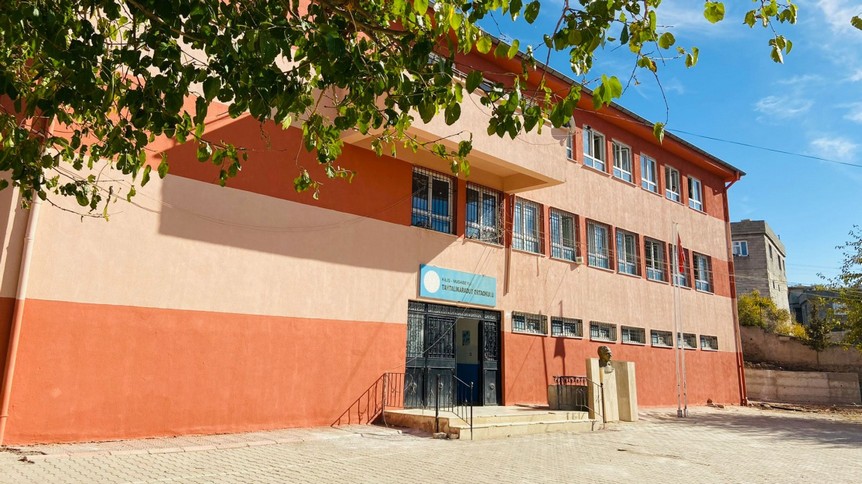 Kilis-Musabeyli-Tahtalıkaradut Ortaokulu fotoğrafı