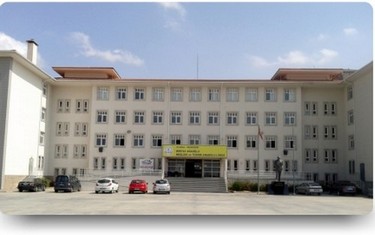 İstanbul-Başakşehir-Miktat Ağaoğlu Çok Programlı Anadolu Lisesi fotoğrafı
