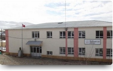 Sivas-Ulaş-Yenikarahisar Mehmet Ali Demet İlkokulu fotoğrafı