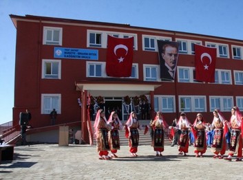 Yozgat-Saraykent-Marziye-İbrahim Ertek Ortaokulu fotoğrafı
