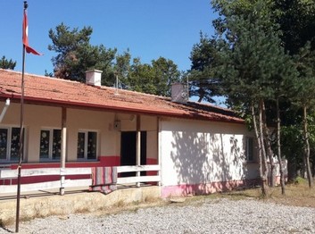 Tokat-Niksar-Büyükyurt İlkokulu fotoğrafı