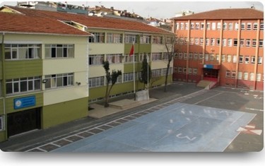 İstanbul-Zeytinburnu-Abdülhak Hamit Ortaokulu fotoğrafı