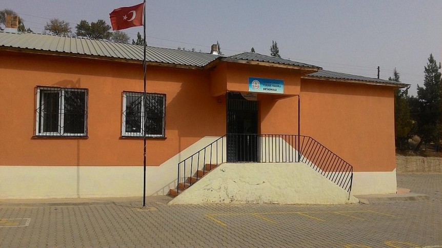 Adıyaman-Gölbaşı-Yukarı Nasırlı Ortaokulu fotoğrafı