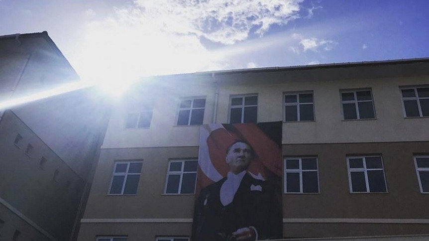 İzmir-Çeşme-Çeşme Atatürk Anadolu Lisesi fotoğrafı