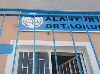 Afyonkarahisar-İscehisar-Alanyurt Ortaokulu fotoğrafı