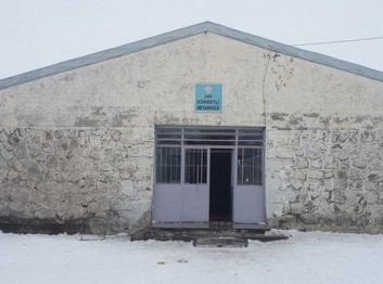 Kars-Merkez-Kümbetli Ortaokulu fotoğrafı