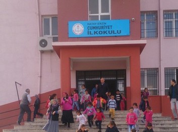 Hatay-Erzin-Cumhuriyet İlkokulu fotoğrafı