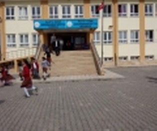 Malatya-Yazıhan-Abdurrahman Serttaş Ortaokulu fotoğrafı