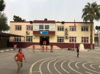 Mersin-Akdeniz-Karacailyas İlkokulu fotoğrafı