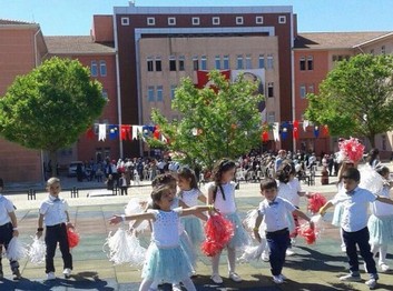 İstanbul-Sultanbeyli-Yıldırım Beyazıt İlkokulu fotoğrafı