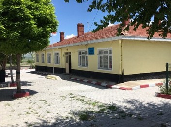 Konya-Yunak-Turgut Ortaokulu fotoğrafı