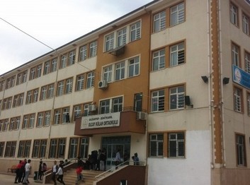 Gaziantep-Şehitkamil-Olcay Külah Ortaokulu fotoğrafı