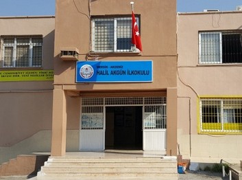 Mersin-Akdeniz-Halil Akgün İlkokulu fotoğrafı