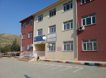 Mardin-Savur-Tokluca Delali Öz Ortaokulu fotoğrafı