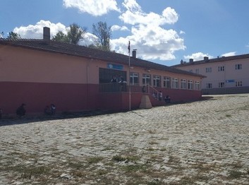 Tokat-Zile-Boldacı Ortaokulu fotoğrafı