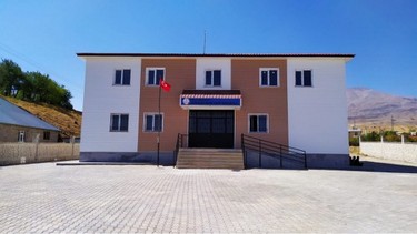 Bitlis-Adilcevaz-Aydınlar İmam Hatip Ortaokulu fotoğrafı