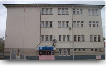 Manisa-Akhisar-Dr.Ahmet Tarık Sarı Ortaokulu fotoğrafı