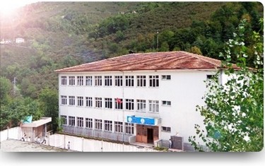 Trabzon-Çarşıbaşı-Şahinli İlkokulu fotoğrafı