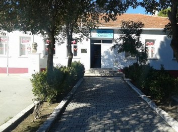 İzmir-Bergama-Aşağıkırıklar İlkokulu fotoğrafı