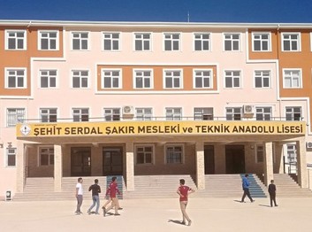 Gaziantep-Şehitkamil-Şehit Serdal Şakır Mesleki ve Teknik Anadolu Lisesi fotoğrafı