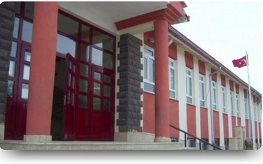Konya-Çeltik-Üçşehitler Ortaokulu fotoğrafı