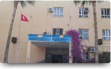 Adana-Seyhan-Sarıhamzalı Ortaokulu fotoğrafı