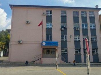 İzmir-Karabağlar-Şehit Yahya Efiloğlu İmam Hatip Ortaokulu fotoğrafı