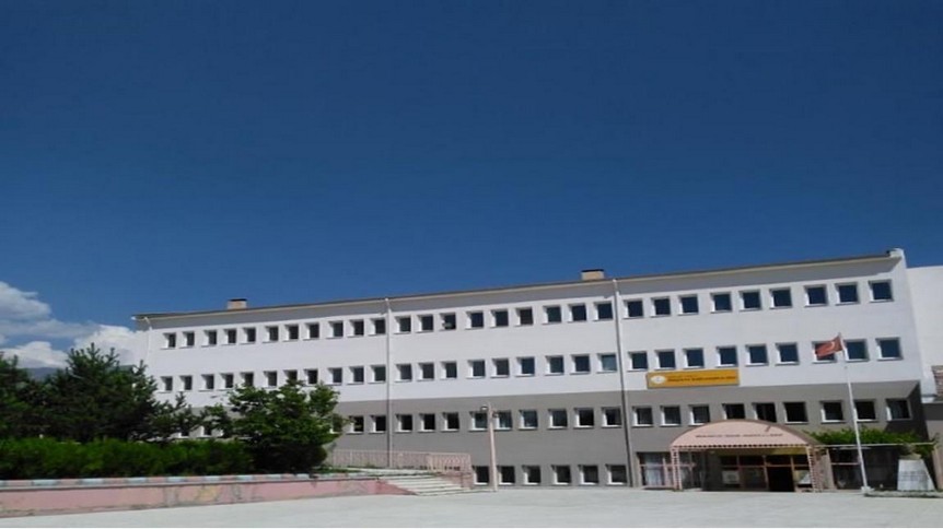 Erzincan-Üzümlü-Mesleki ve Teknik Anadolu Lisesi fotoğrafı