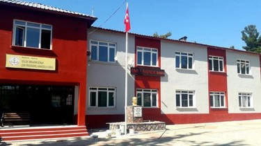 Mersin-Tarsus-Tarsus Gülek İbrahim Günay Çok Programlı Anadolu Lisesi fotoğrafı