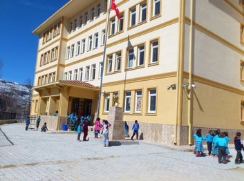 Karaman-Sarıveliler-Ahmet Tufan Şentürk İlkokulu fotoğrafı