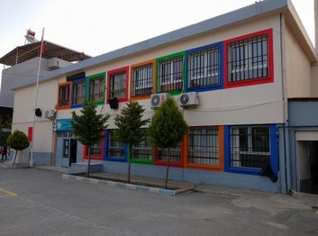 İzmir-Buca-Şerif Tikveşli İlkokulu fotoğrafı