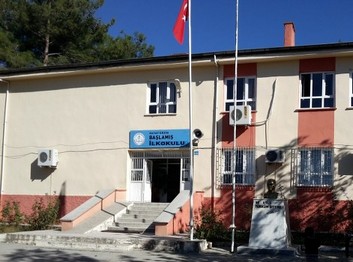 Hatay-Erzin-Başlamış ilkokulu fotoğrafı