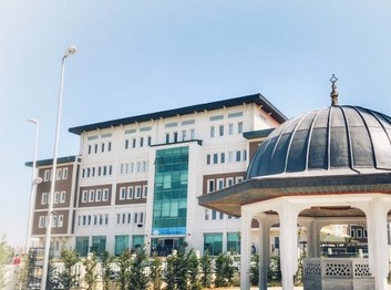 İstanbul-Başakşehir-İBB Yavuz Sultan Selim Anadolu İmam Hatip Lisesi fotoğrafı