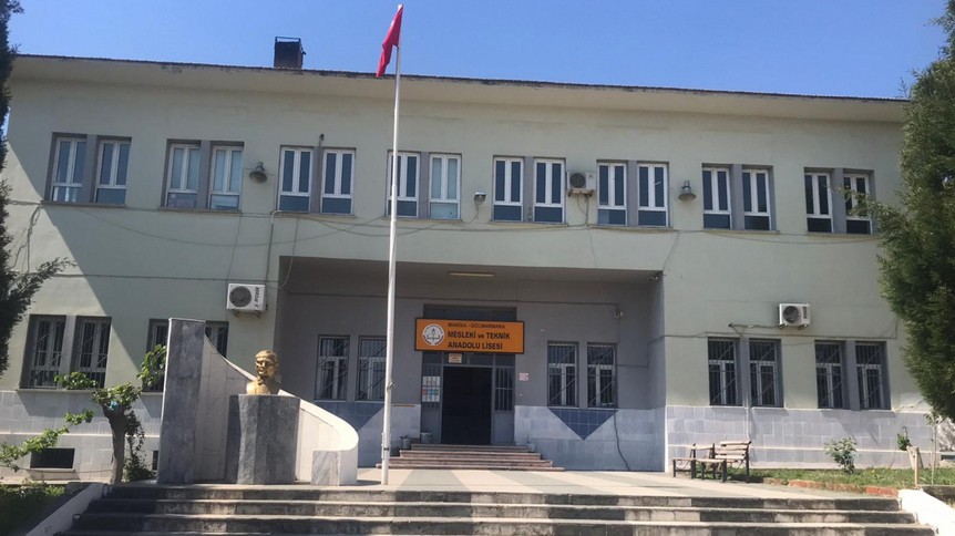 Manisa-Gölmarmara-Gölmarmara Mesleki ve Teknik Anadolu Lisesi fotoğrafı