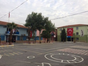 İzmir-Bayraklı-Piyale İlkokulu fotoğrafı