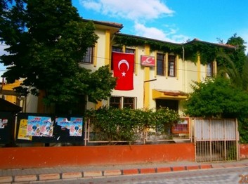 İzmir-Torbalı-Torbalı Sema Karhan Anadolu Lisesi fotoğrafı