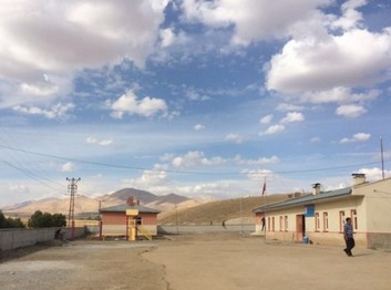 Erzurum-Hınıs-Yeniköy Ortaokulu fotoğrafı
