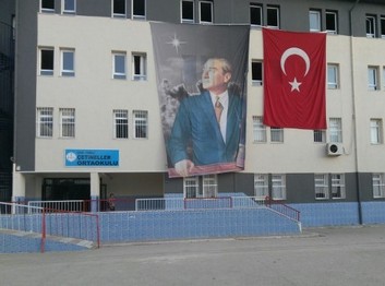 İzmir-Torbalı-Çetineller Ortaokulu fotoğrafı